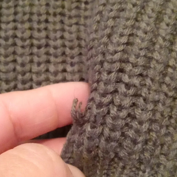 Love by designe womans olive green sweater sz L - Picture 6 of 16